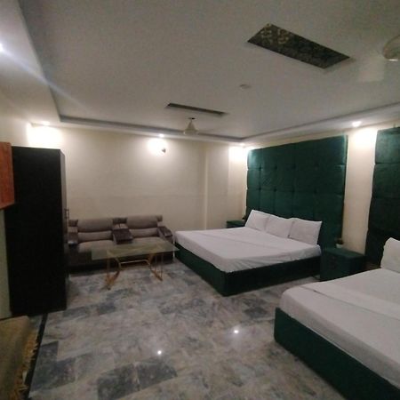 Hotel Crown Plaza, Near Karachi Airport, Darul Sehat Hospital, Dow, Agha Khan And Liaqat Hospital المظهر الخارجي الصورة