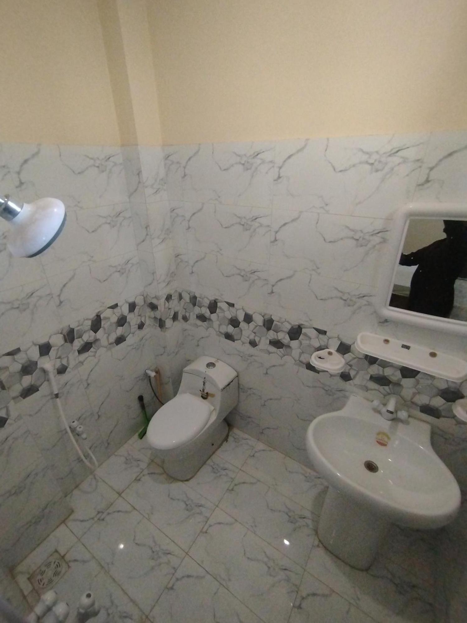 Hotel Crown Plaza, Near Karachi Airport, Darul Sehat Hospital, Dow, Agha Khan And Liaqat Hospital المظهر الخارجي الصورة