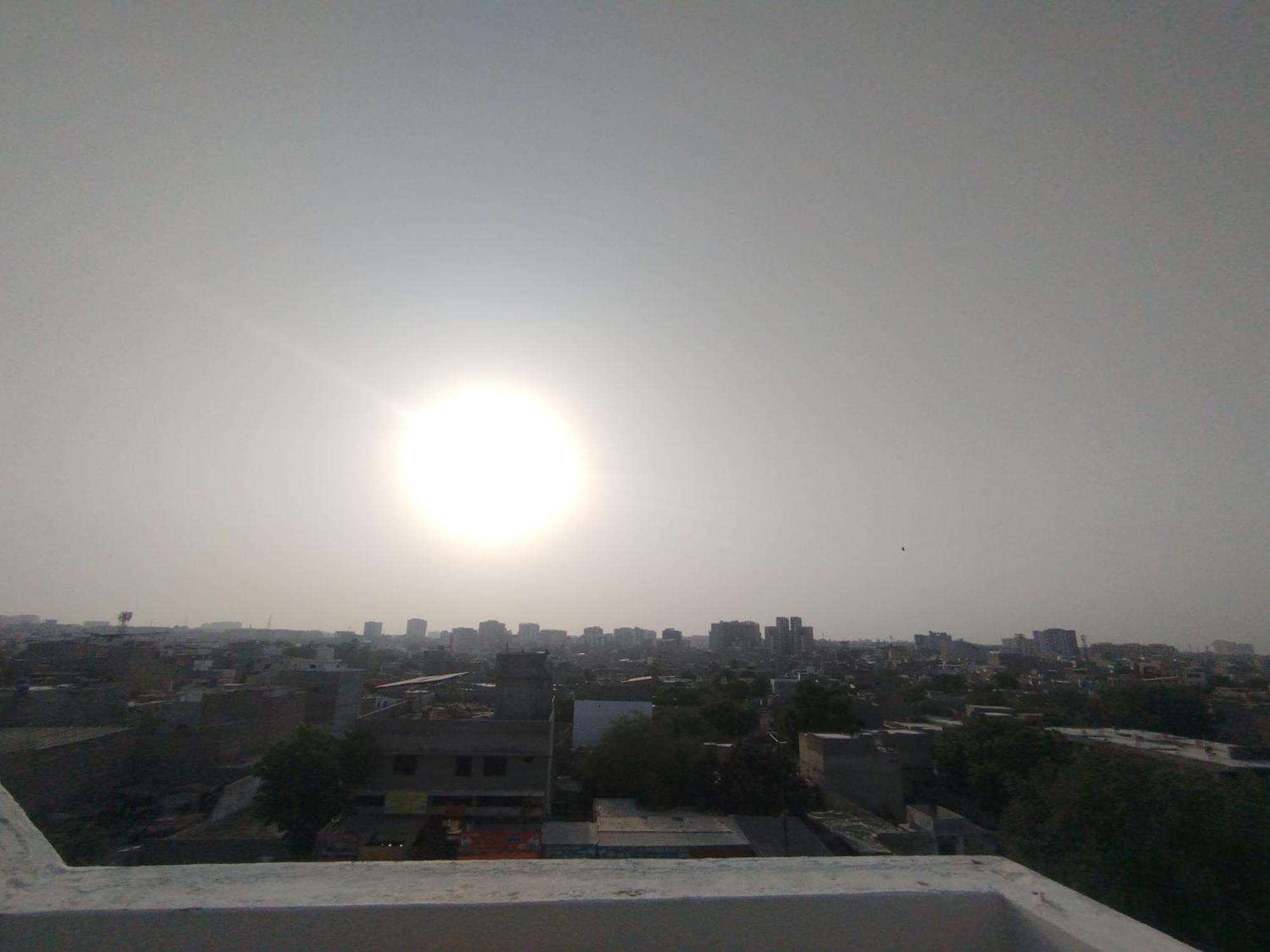 Hotel Crown Plaza, Near Karachi Airport, Darul Sehat Hospital, Dow, Agha Khan And Liaqat Hospital المظهر الخارجي الصورة