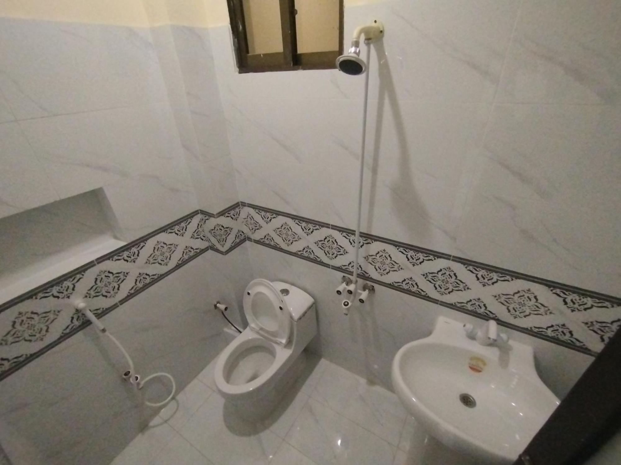 Hotel Crown Plaza, Near Karachi Airport, Darul Sehat Hospital, Dow, Agha Khan And Liaqat Hospital المظهر الخارجي الصورة