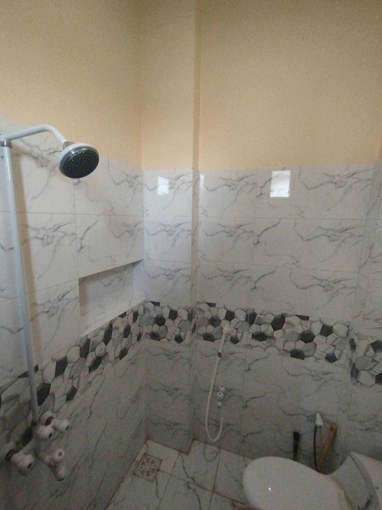 Hotel Crown Plaza, Near Karachi Airport, Darul Sehat Hospital, Dow, Agha Khan And Liaqat Hospital المظهر الخارجي الصورة