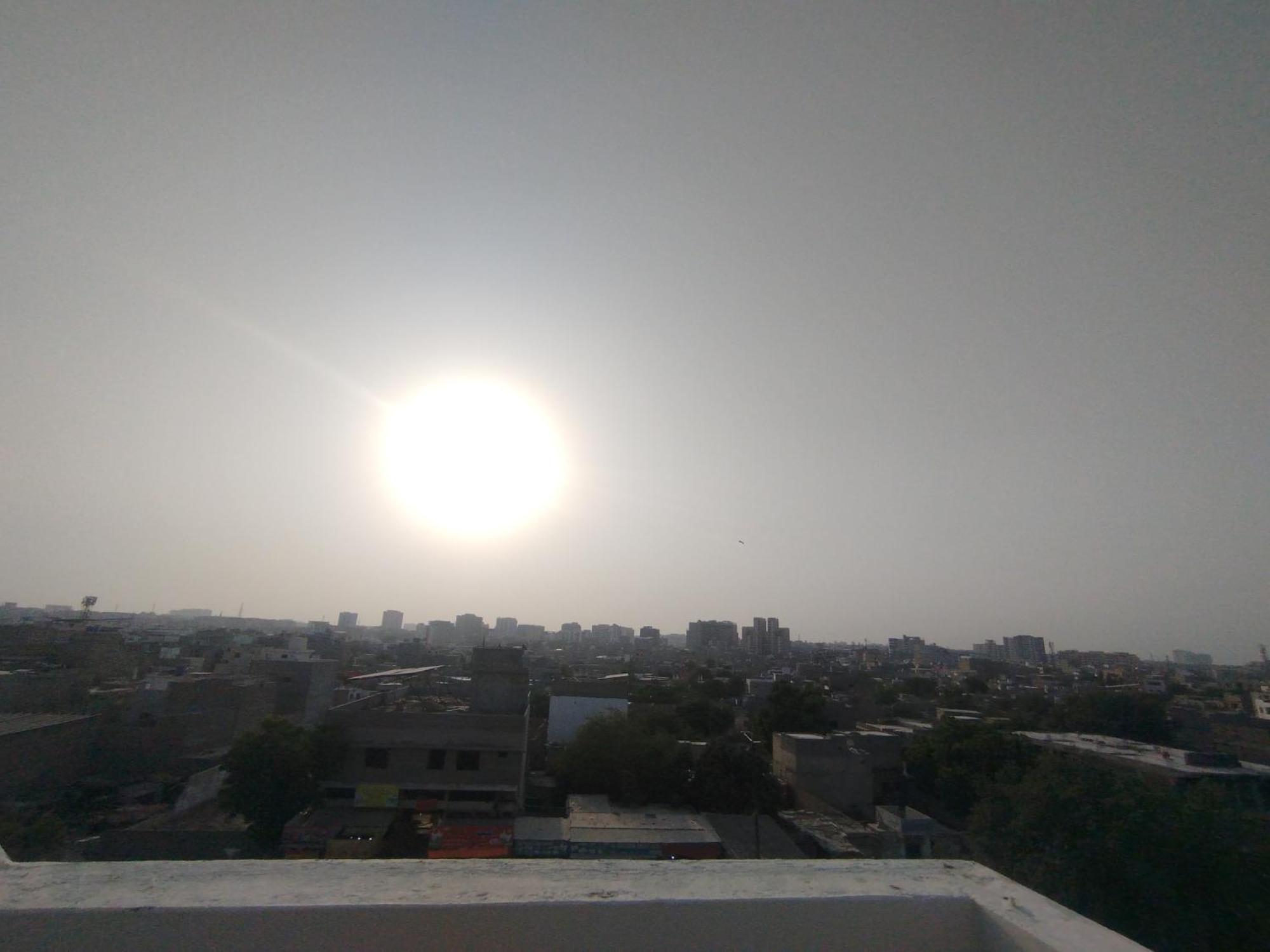 Hotel Crown Plaza, Near Karachi Airport, Darul Sehat Hospital, Dow, Agha Khan And Liaqat Hospital المظهر الخارجي الصورة